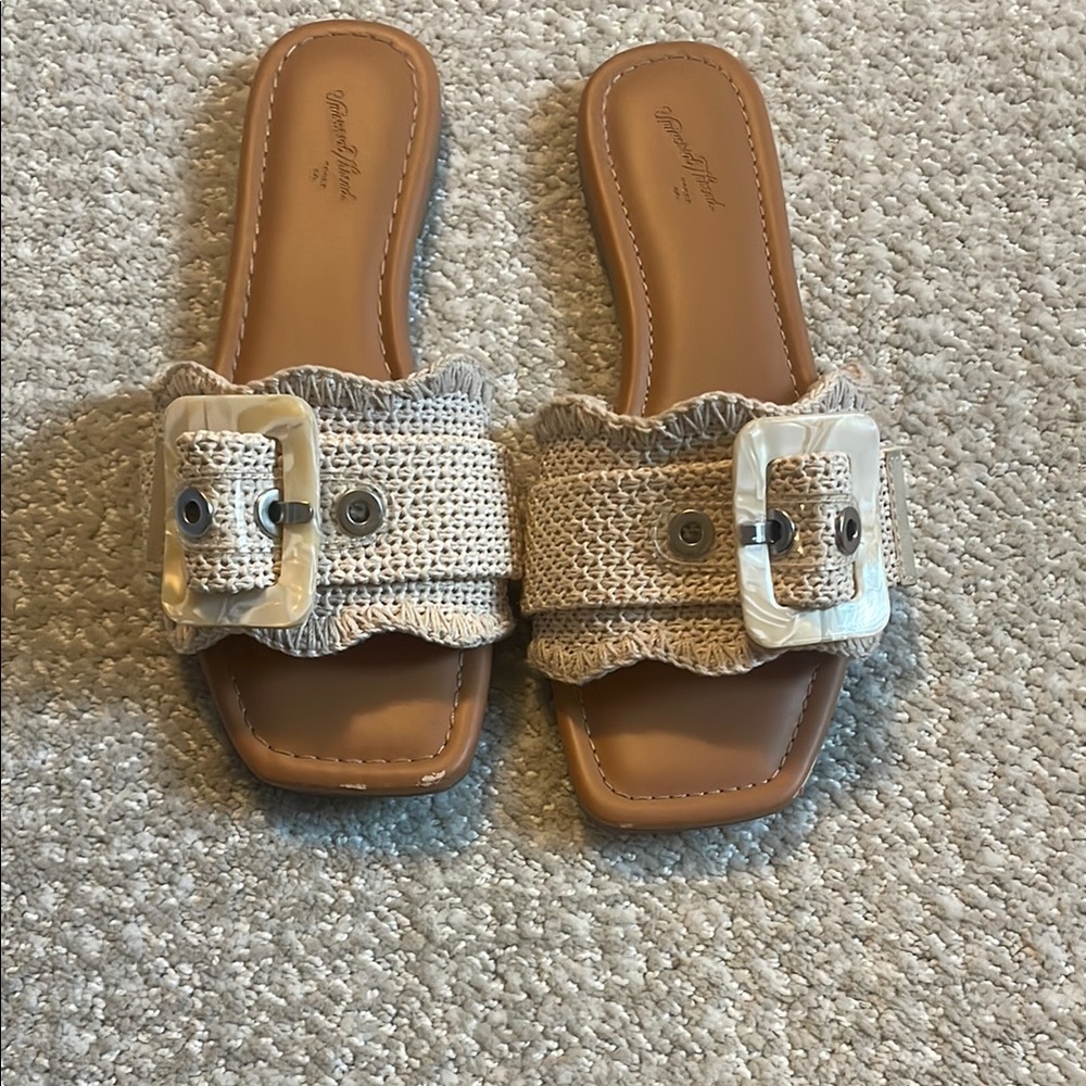 Women's Cream Sandals